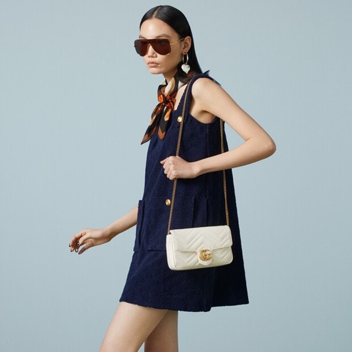 グッチレディースホワイトマーモントu1101