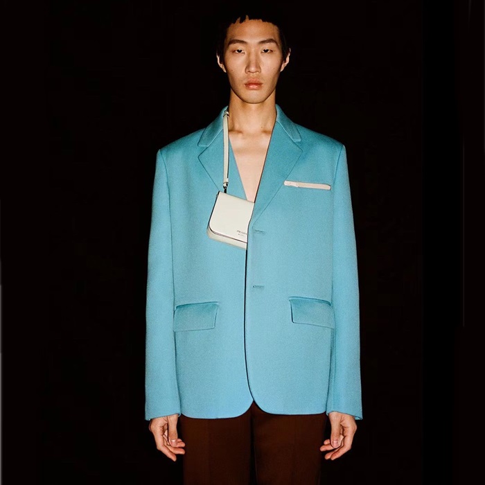 プラダユニセックスアイボリーショルダーバッグr822