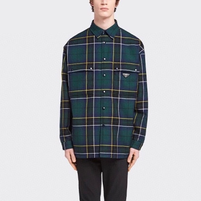 プラダメンズモダングリーンシャツr836