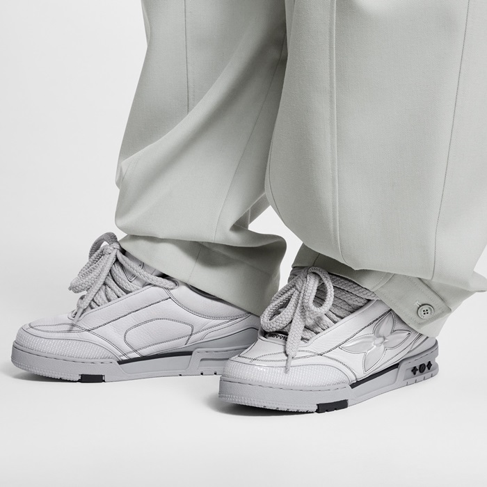 ルイヴィトンメンズアイボリースニーカー