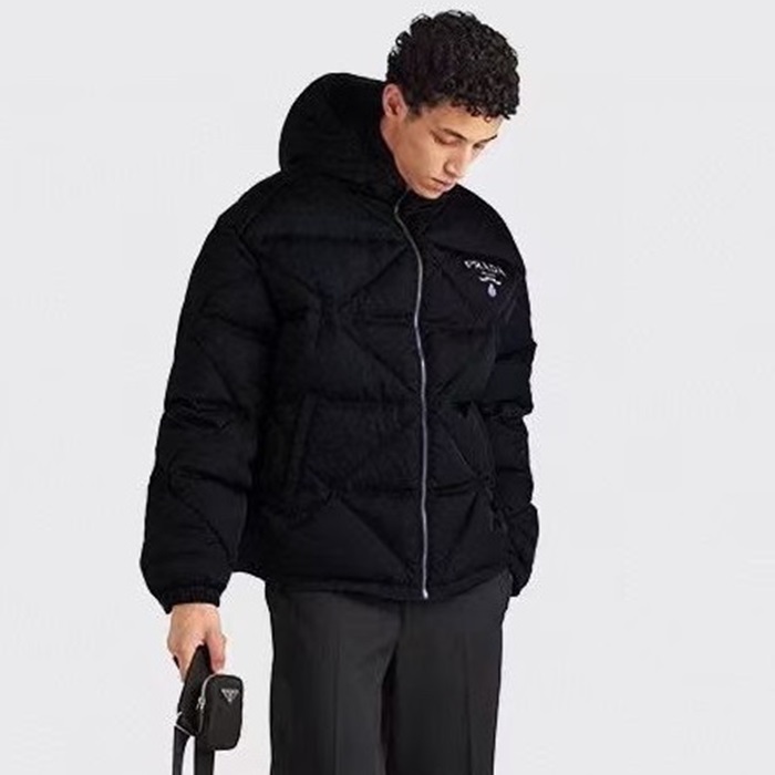 プラダメンズブラックダウンパディングr859