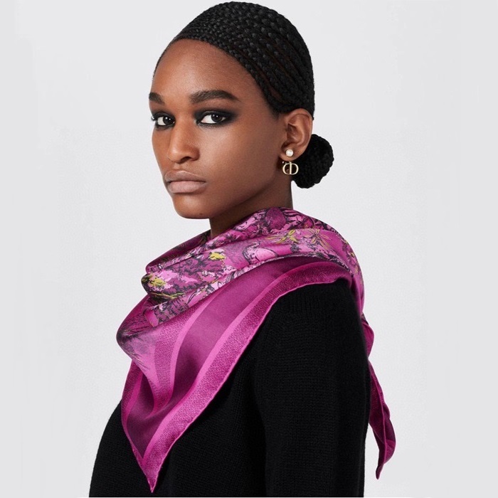 ディオールレディースゴールドピアスc434