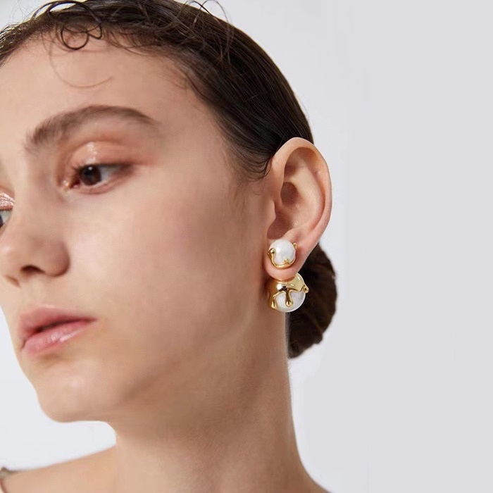 ボッテガヴェネタレディースイエローゴールドピアスc462