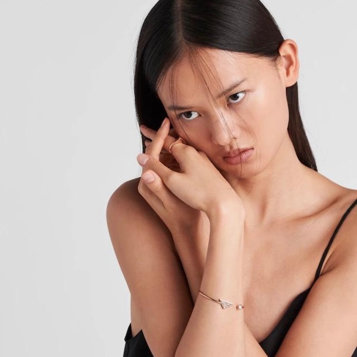 プラダレディースゴールドブレスレットc672