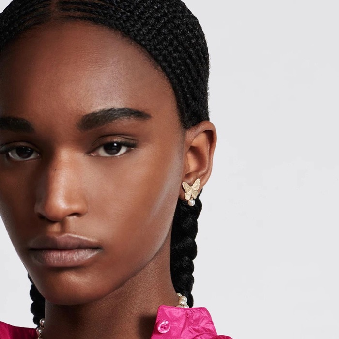 ディオールレディースゴールドピアスc696