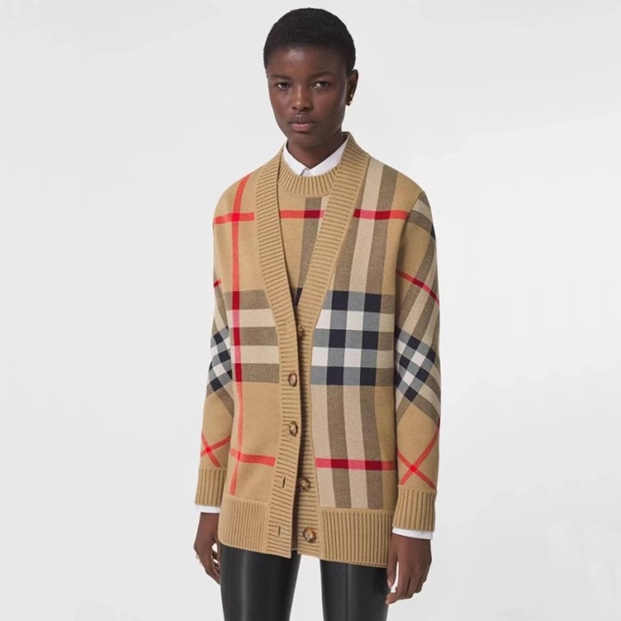 バーバリーレディースネックベージュカーディガンu361