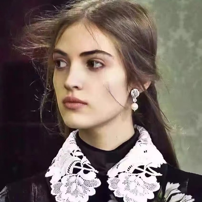 ミュウミュウレディースゴールドピアスc881