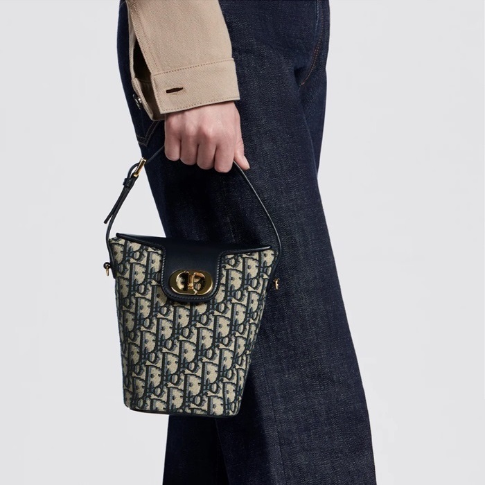 ディオールレディースネイビーバケットバッグa08