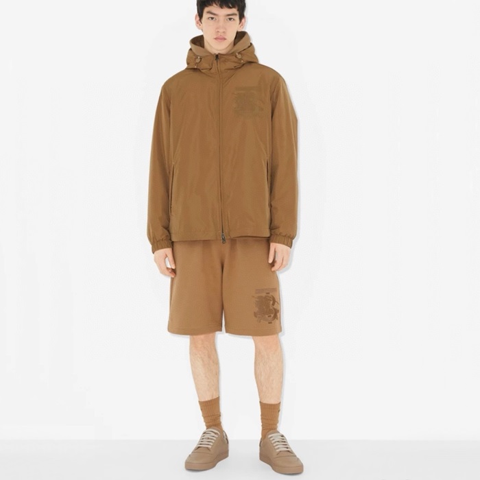 バーバリーメンズキャメルスニーカーh22