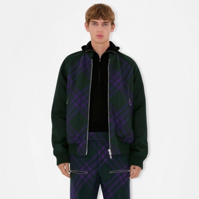 バーバリーメンズグリーンダウンジャケットl81