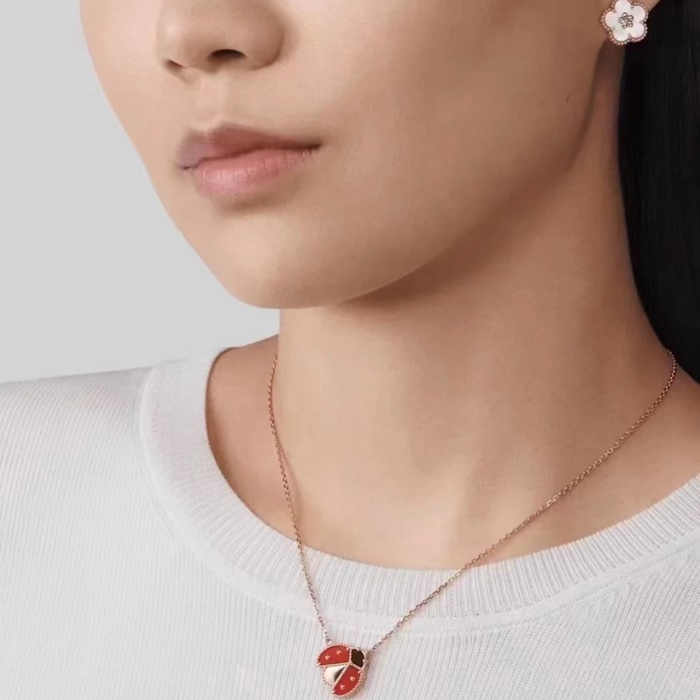 ヴァンクリーフ＆アーペルレディースゴールドネックレスc1173