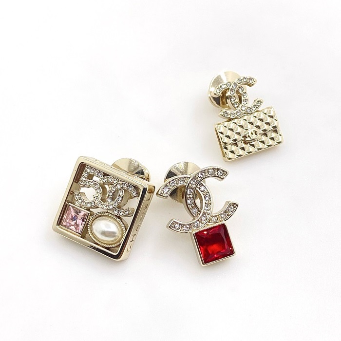 シャネルレディースゴールドブローチc1241