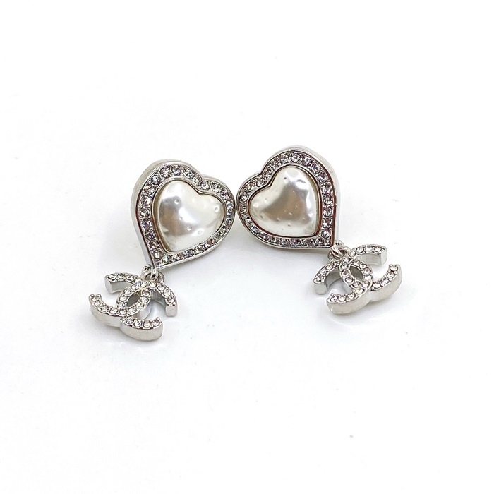 シャネルレディースゴールドピアスc1242