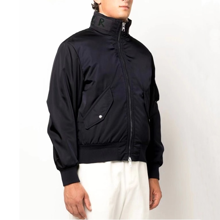 モンクレールメンズダウンジャケットc20