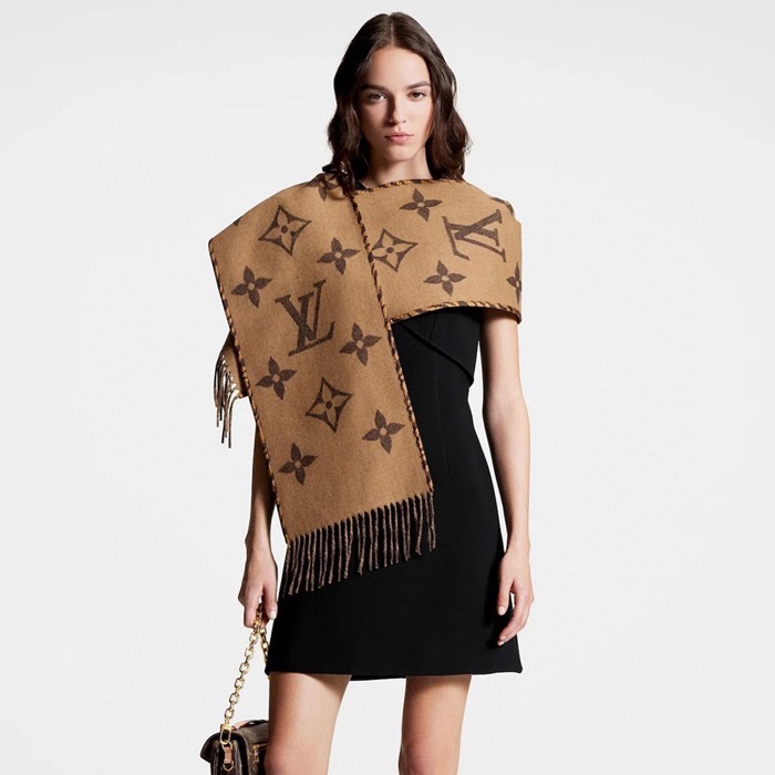 ルイヴィトンレディースキャメルマフラーc1327