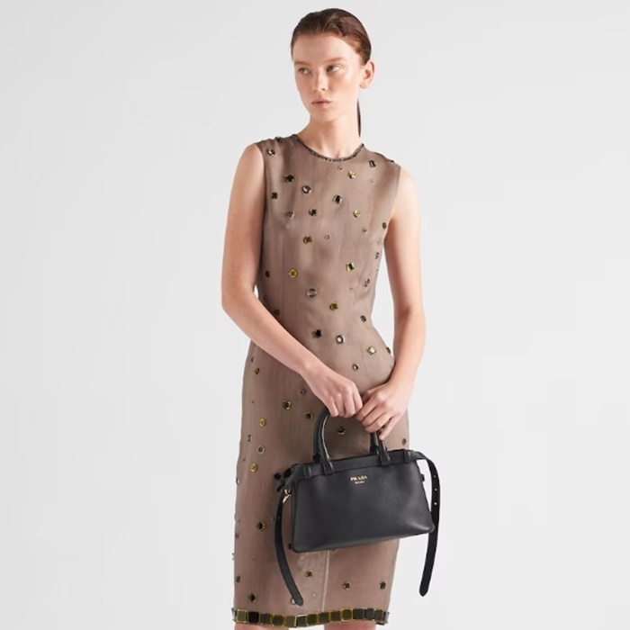 プラダレディースブラックトートバッグb07