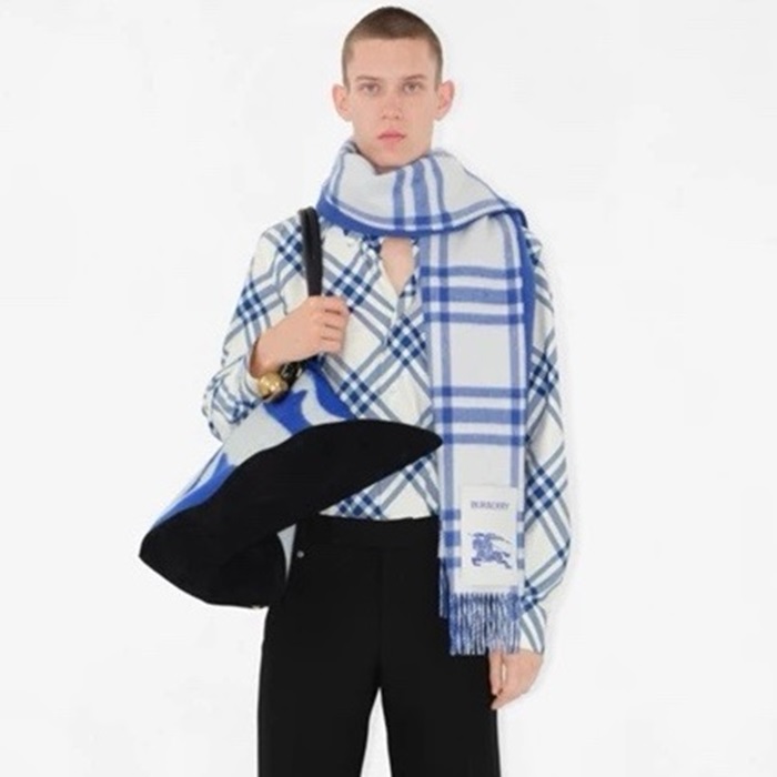 バーバリーメンズネイビーシャツc30