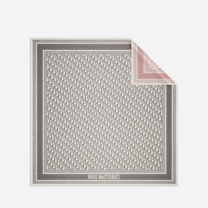 ディオールレディースイニシャルニットc1363