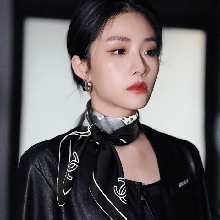 シャネルレディースブラックマフラーc1365