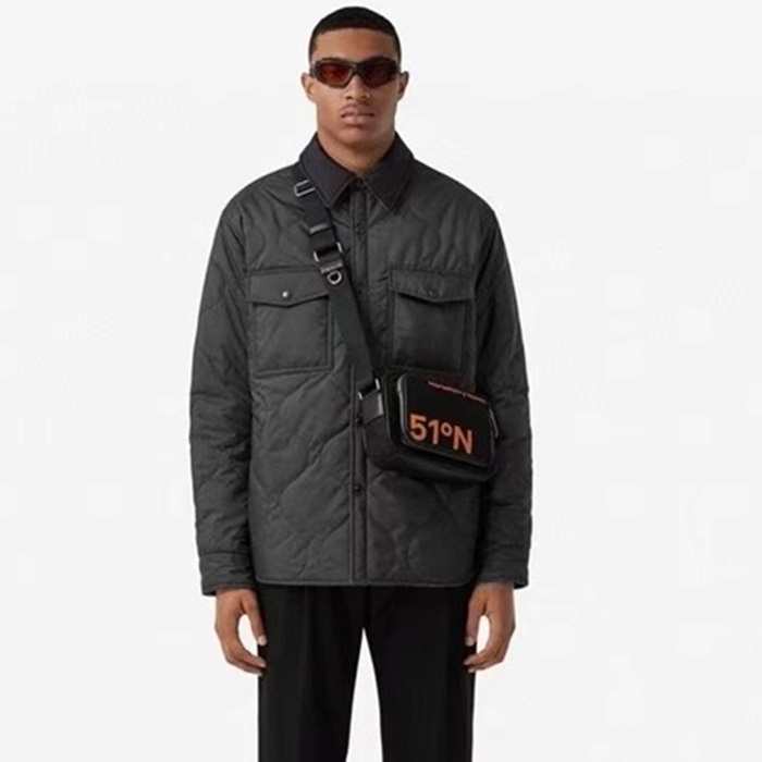 バーバリーメンズ両面ダウンジャケットc43