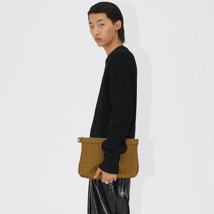 ボッテガヴェネタメンズキャメルクラッチバッグb100