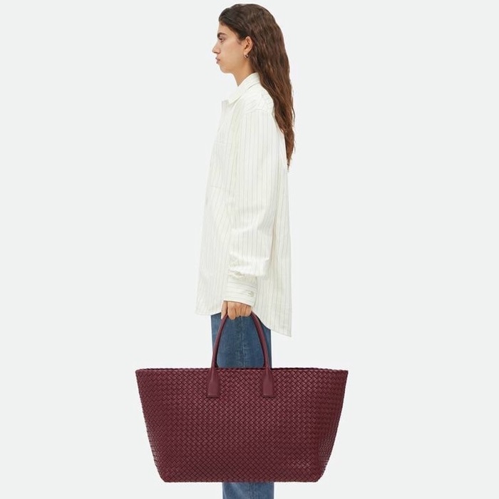 ボッテガヴェネタレディースバーガンディカバb109