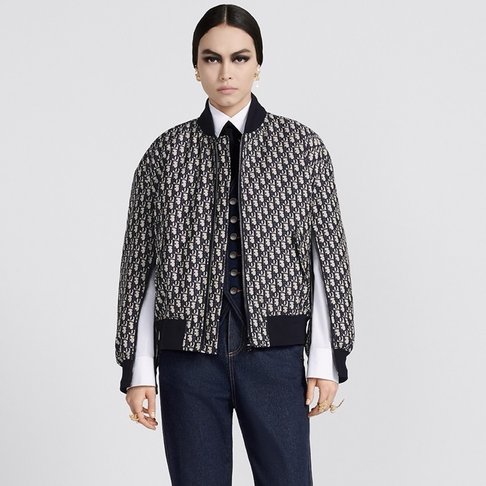 ディオールレディースネイビーダウンジャケットc47