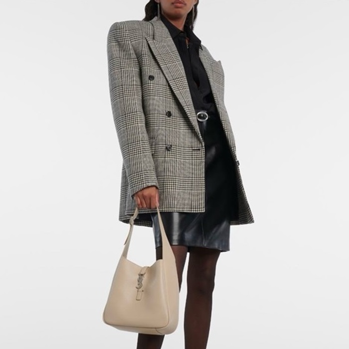 サンローランレディースベージュショルダーバッグb158