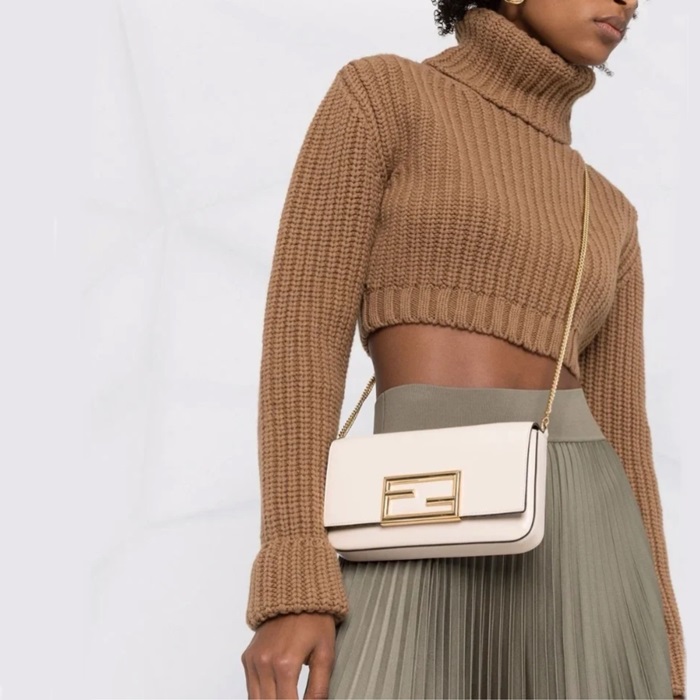 ェンディレディースホワイトバゲットバッグb255