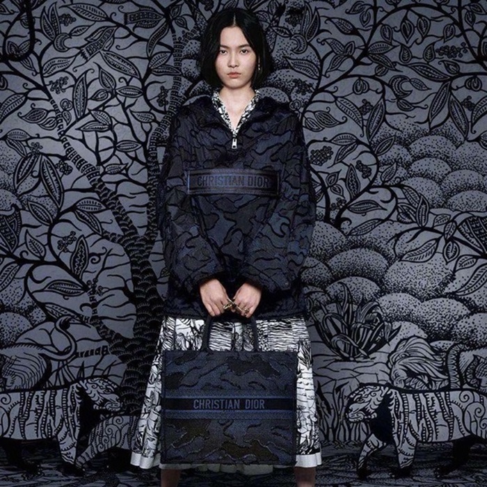 ディオールレディースネイビーブックトートバッグb690