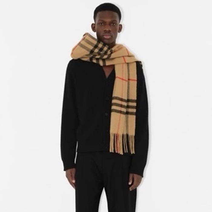 バーバリーユニセックスベージュマフラーc1772