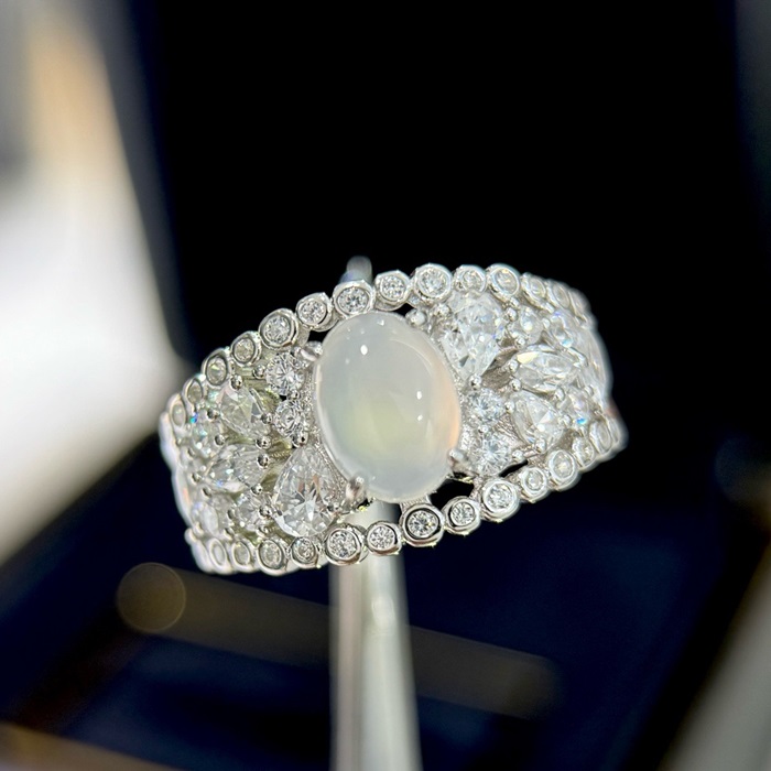 ショーメレディースホワイトゴールドリングc1929