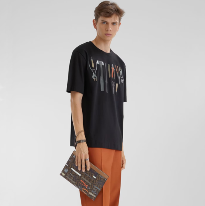 ェンディメンズブラックシャツc209