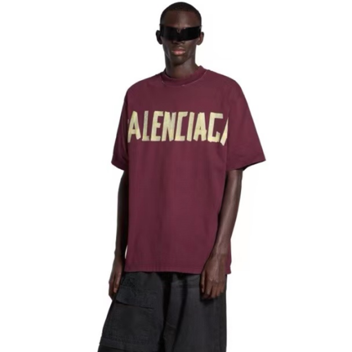 バレンシアガメンズバーガンディ半袖Tシャツc197