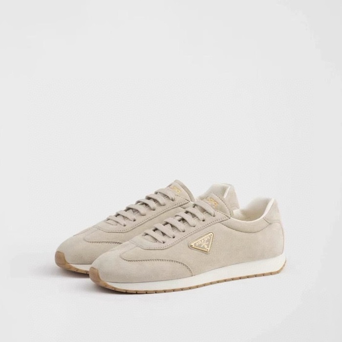 プラダメンズベージュスニーカーs132