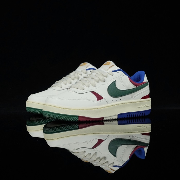 ナイキユニセックスグリーンスニーカーs178