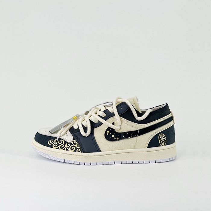 ナイキユニセックスネイビースニーカーs186