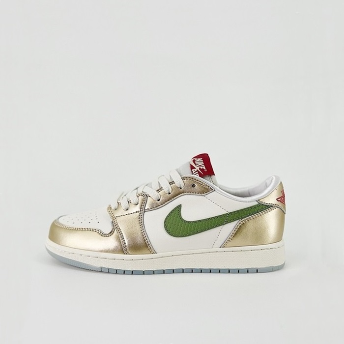 ナイキユニセックスゴールドスニーカーs187