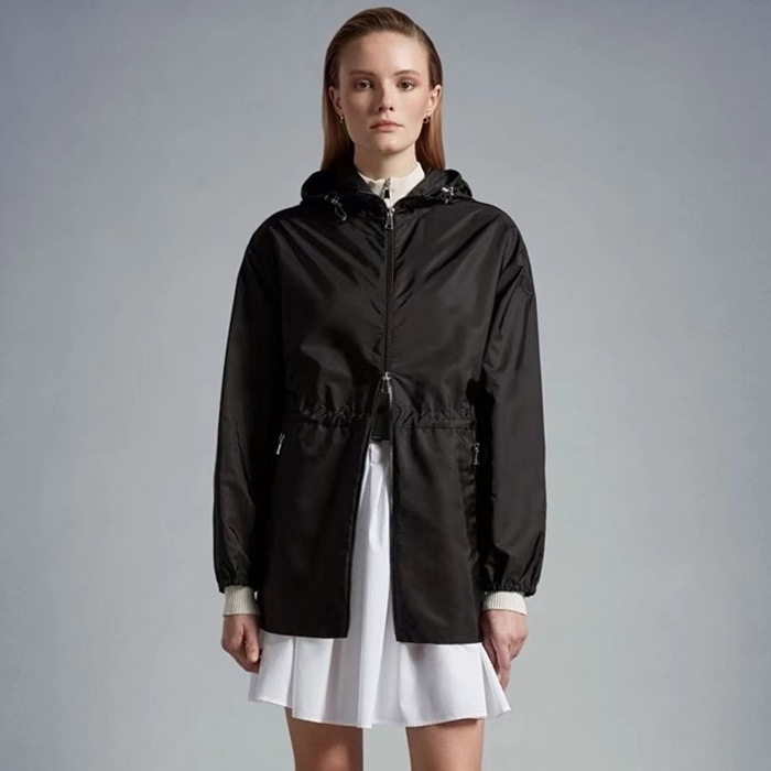 モンクレールレディースブラックジャケットc188