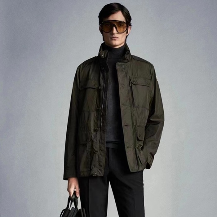 モンクレールメンズカーキジャケットc190