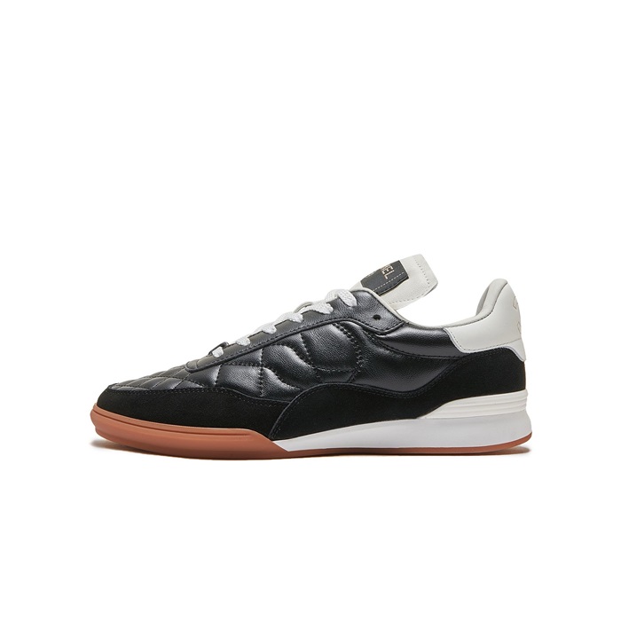 シャネルレディースブラックスニーカーs366