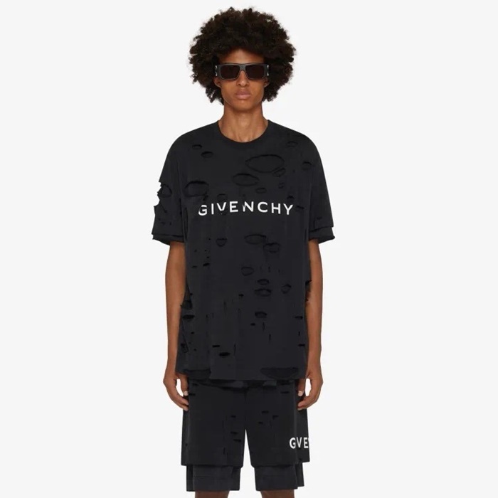 ジバンシィメンズカジュアルブラックショートパンツc357