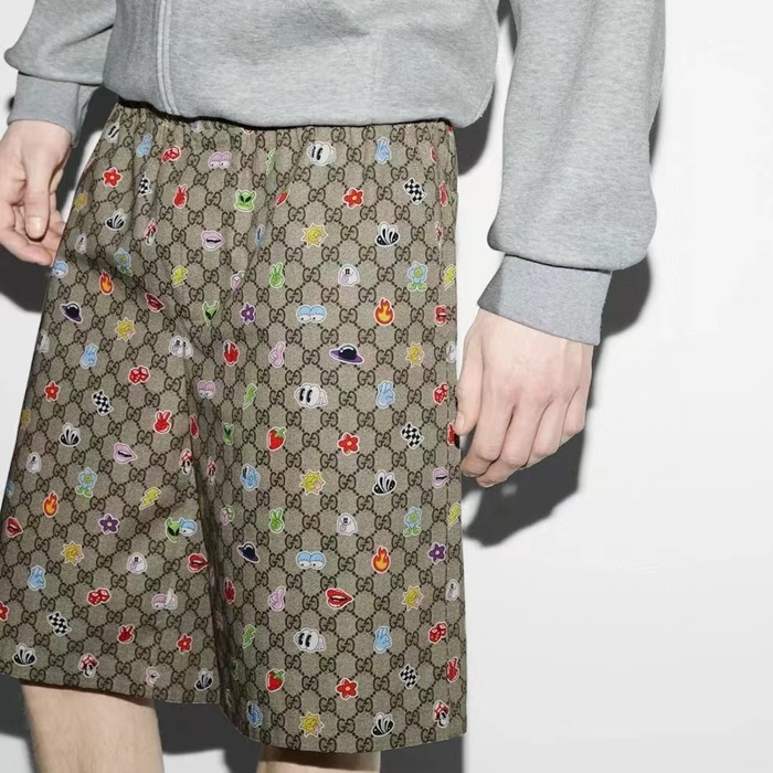 グッチメンズベージュショートパンツc334