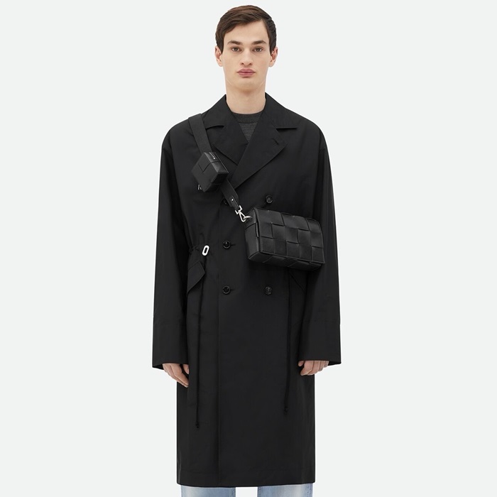 ボッテガヴェネタメンズブラックカセットバッグb466