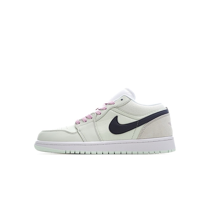 ナイキユニセックスミントスニーカー1s503