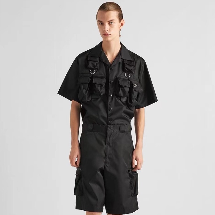 プラダメンズブラック半袖シャツc392