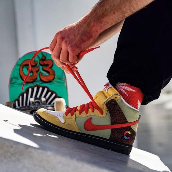 ナイキユニセックスイエローハイトップスニーカーs570