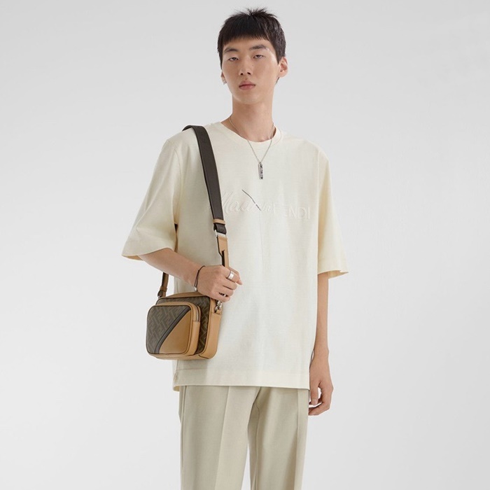 ェンディメンズベージュシャツc393