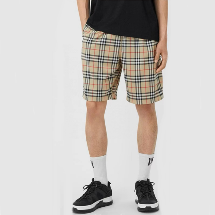 バーバリーメンズベージュショートパンツc321