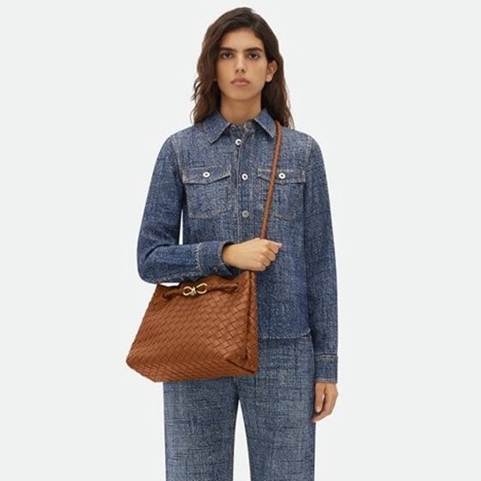 ボッテガヴェネタレディースアンディアーモb1521